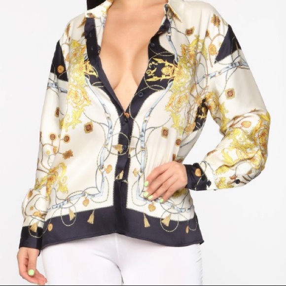 Button down - Picture 2 of 3